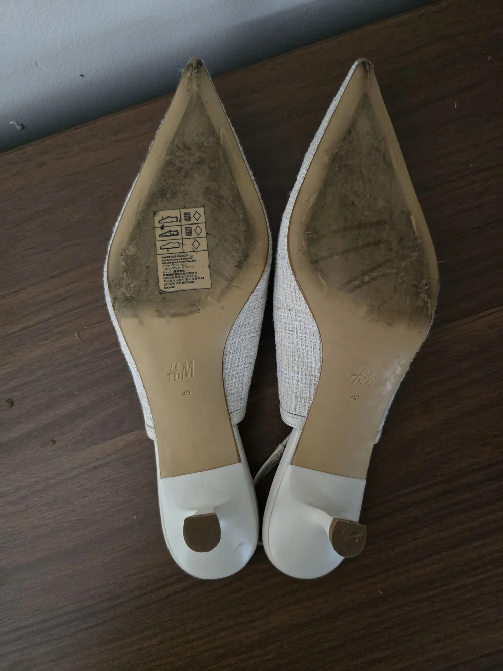 H&M Cream Textured Pointed Slingback Flats